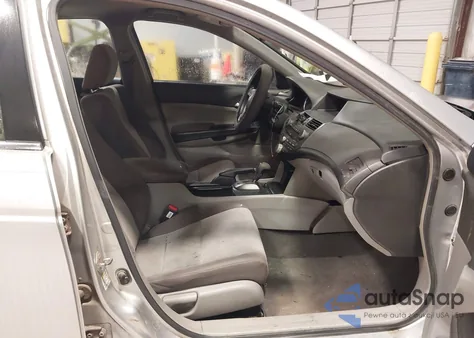 2008 Honda Accord 2.4 Lx-P z USA, uszkodzony, nr VIN JHMCP26428C024663